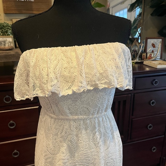 Allen B. By Allen Schwartz Ivory Lace Off-shoulder Maxi Dress - Picture 2 of 4